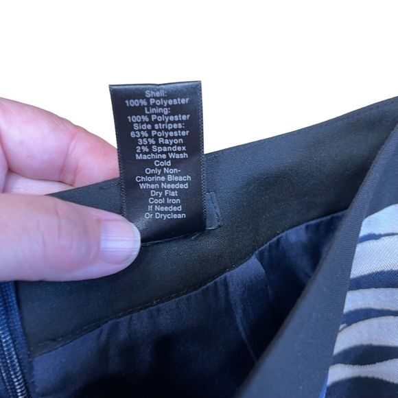 Ann Taylor Factory Women’s Zebra Side Stripes Pencil Skirt Size 2 Stretch EUC - Picture 4 of 4